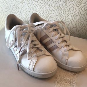 Adidas white/mauve sneakers